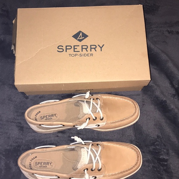COPY - Women’s Sperry’s - Picture 1 of 4